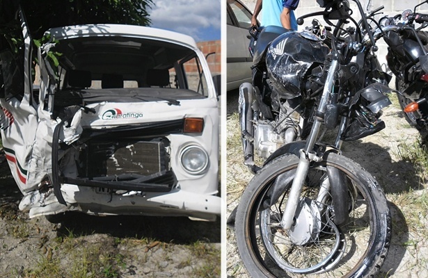 O forte impacto deixou a moto e a frente da Kombi destru&iacute;das