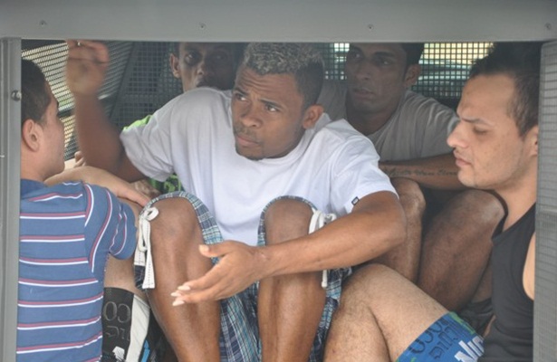Somente presos do sexo masculino est&atilde;o sendo transferidos da cadeia para o pres&iacute;dio, j&aacute; que o mesmo n&atilde;o possui ala feminina (Foto: Gustavo Moreira/RADAR64)