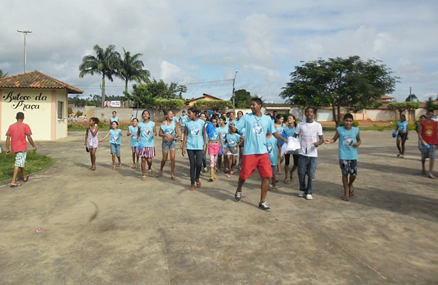 Na pra&ccedil;a do Forum aconteceram competi&ccedil;&otilde;es de corrida, salto em dist&acirc;ncia, entre outras