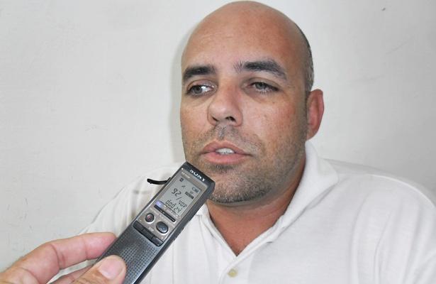 Marco Menezes, representante da Cooperlife, uma das cooperativas que pretende gerir todos os funcion&aacute;rios dos PSFs, do NASP e do CAPS, que sejam contratados e REDA, na &aacute;rea da sa&uacute;de.