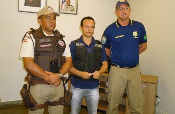 A operação "Encore", foi comandada pelo delegado Moisés Damasceno (centro), coordenador da 6ª Coorpin em Itabuna, com o apoio do15º BPM, sob o comando do Coronel Lemos (direita), e da Policia Rodoviária Federal, sob o comando do Inspetor Marcus Vinicius