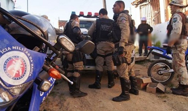 Os policiais cumpriram 42 mandados de busca e apreensão e dez mandados de prisão