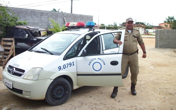 O Policial Militar Antônio Carvalho efetuou a prisão dos elementos.