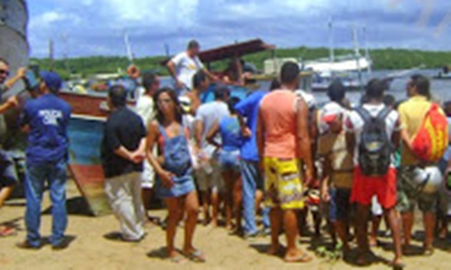 Resultado de imagem para rio Buranhém nas imediações da tarifa em Porto Seguro.