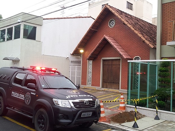 Foto/Presbitrio da Igreja Crist Maranata foi interditado judicialmente, diz polcia (Foto: Leandro Nossa / G1 ES)